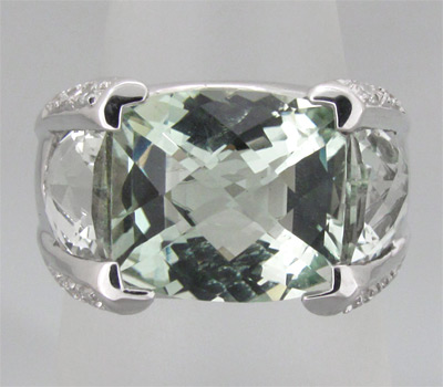 Кольцо из коллекции "Sunshine" с зелеными аметистами