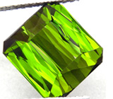 Крупный яркий турмалин 8,49 карат 