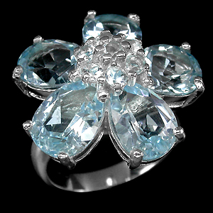 Прелестное кольцо-цветок с топазами