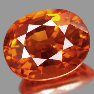 Золотисто-оранжевый спессартин 1,54 карат