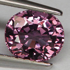Пурпурно-розовая шпинель 1,27 карат