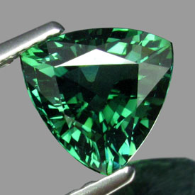 Чистейший зеленый турмалин 1,68 карат