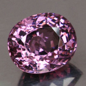 Пурпурно-розовая шпинель 2,41 карат