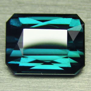 Чистейший крупный индиголит турмалин 6,62 карат