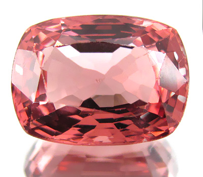 Розовая шпинель 2,09 карат