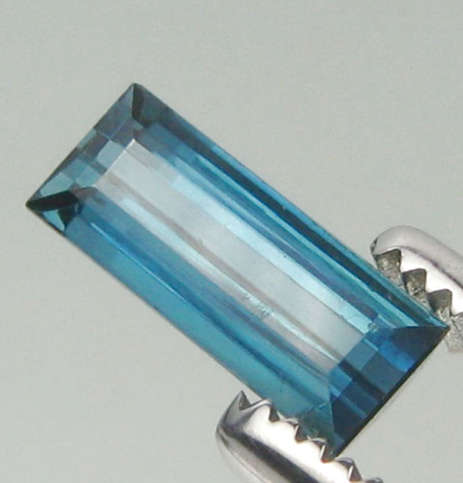 Индиголит турмалин 1,65 карат