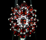 Превосходное кольцо с гранатами Серебро 925