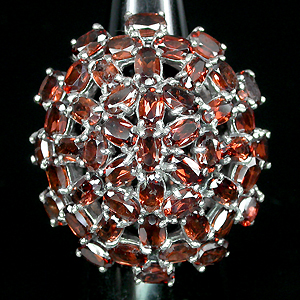 Великолепное крупное кольцо с гранатами