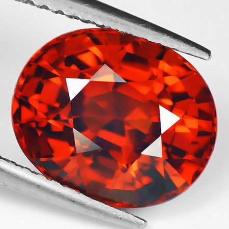 Великолепный спессартин 4,5 карат