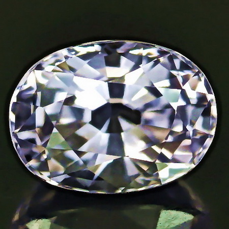 Редкая серебристо-розовая шпинель 2,68 карат