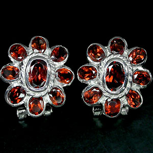 Замечательные серьги с гранатами