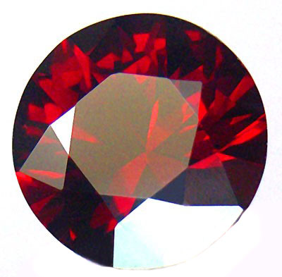 Чистейшая рубиновая шпинель 2,5 карат