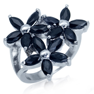 Кольцо с сапфирами