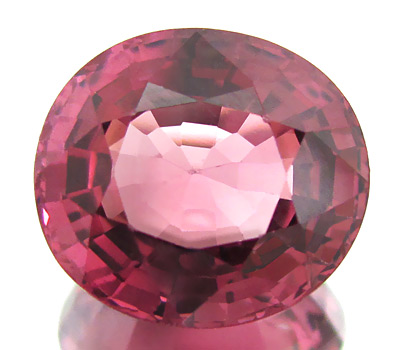 Пурпурно-розовая шпинель 2,3 карат
