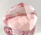 Красивый розовый кунцит 14,55 карат 