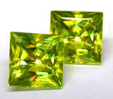 Изумительная пара зеленых сфенов 1,72 карат 