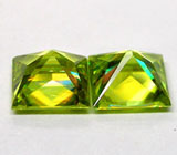Изумительная пара зеленых сфенов 1,72 карат 