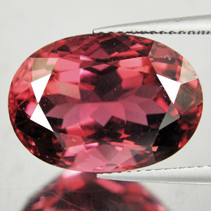 Эффектный турмалин 4,15 карат