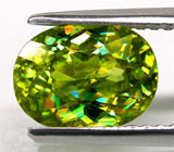 Зеленый сфен 2,09 карат 