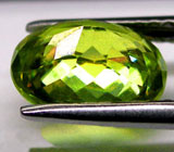 Зеленый сфен 2,09 карат 