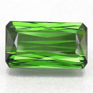 Сочно-зеленый турмалин 2,18 карат
