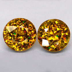 Пара золотистых сфенов 1,02 карат