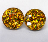 Пара золотистых сфенов 1,02 карат 