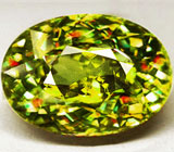 Золотисто-зеленый сфен 4,25 карат 