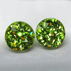 Пара демантоидов гранатов 1,04 карат