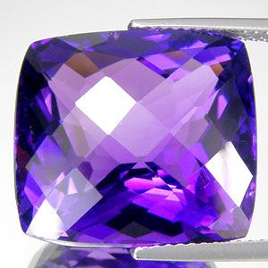 Красивый аметист 23,70 карат