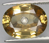 Чистый бриллиант в золотистом цирконе Золото