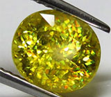 Роскошный золотистый сфен 3,09 карат 