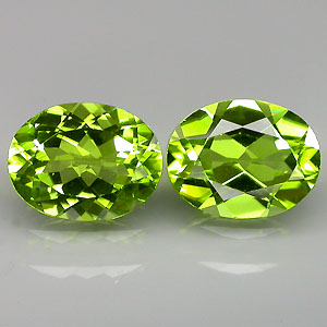 Пара перидотов 3,94 карат