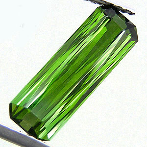 Зеленый турмалин 3,03 карат