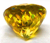 Великолепный золотистый сфен 1,37 карат 