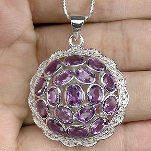 Замечательный кулон с аметистами