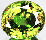 Эффектный сфен 3,87 карат 