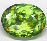 Зеленый сфен 3,26 карат 