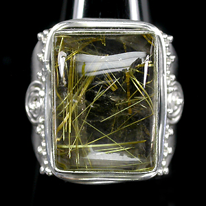 Перстень с золотистым рутиловым кварцем