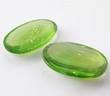 Пара кабошонов перидотов 29,15 карат 