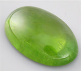 Крупный кабошон перидот 16 карат 