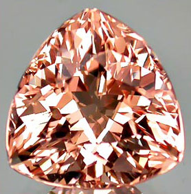 Персиково-розовый морганит 9,16 карат