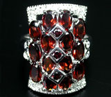 Превосходное кольцо с гранатами Серебро 925