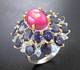 Серебряное кольцо cо звездчатым корундом 4,71 карата, иолитами и голубыми топазами