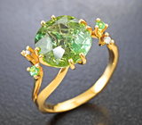 Золотое кольцо с ярким «неоновым» полихромным турмалином 4,82 карата, цаворитами и бриллиантами