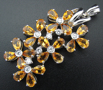 Кулон из коллекции "Sunshine" с золотистыми цитринами