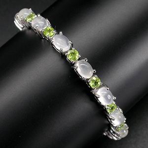Лунный камень с эффектом "кошачьего глаза" и перидоты