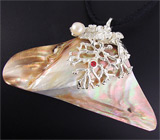 Кулон с радужным перламутром, жемчужиной и сапфиром на шнуре Серебро 925