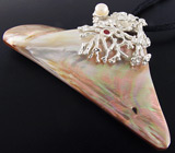 Кулон с радужным перламутром, жемчужиной и сапфиром на шнуре Серебро 925