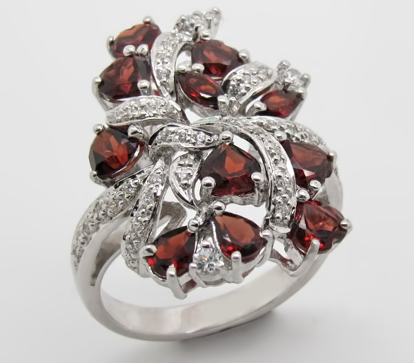 Серебряное Кольцо С Гранатами Купить